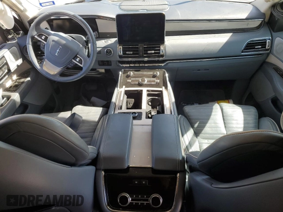 2020 Lincoln Navigator Black Label z VIN 5LMJJ3TT7LEL01308, wystawiony jako Copart lot #73700704 z przebiegiem 70 838 mil mil oraz Szkoda całkowita • Salvage title. Historia ofert i sprzedaży dostępna na DreamBid. Obrazek 8.