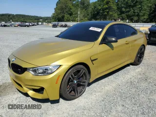 2016 BMW M4 with VIN WBS3R9C53GK337509, listed as a Copart auction lot 68862954 with 61,947 mi miles and Salvage Title. Bid and sale history available at carsss.com. Image 1.