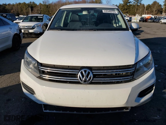 2014 Volkswagen Tiguan SEL с VIN WVGAV3AX4EW626475, выставлен на аукционе Copart как лот 43540255 с пробегом 84 057 миль миль и На запчасти • Non repairable. История ставок и продаж доступна на DreamBid. Изображение 5.