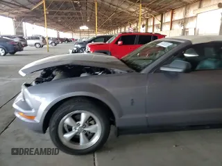 2007 Ford Mustang Deluxe with VIN 1ZVHT84N075365657, listed as a Copart auction lot 57357015 with 140,855 mi miles and Salvage title. Bid and sale history available at DreamBid. Image 13.