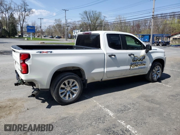 2021 Chevrolet Silverado 1500 with VIN 1GCRYBEHXMZ115135, listed as a Copart auction lot 54670185 with 32,849 mi miles and Salvage Title. Bid and sale history available at DreamBid. Image 3.