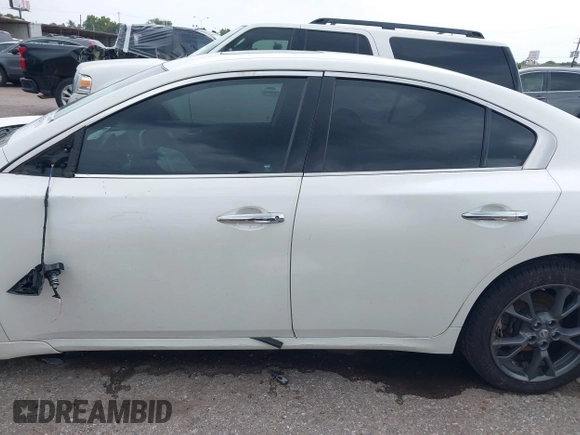 2014 Nissan Maxima S with VIN 1N4AA5AP6EC908751, listed as a IAAI auction lot 42624511 with 141,544 mi miles and . Bid and sale history available at DreamBid. Image 15.