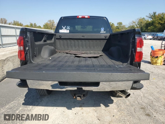 2015 GMC Sierra 2500HD SLT with VIN 1GT12ZEG4FF160722, listed as a Copart auction lot 75458644 with 337,580 mi miles and Salvage title. Bid and sale history available at DreamBid. Image 6.