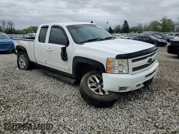 2010 Chevrolet Silverado 1500 LT with VIN 1GCSKSE35AZ190683, listed as a Copart auction lot 54016075 with 166,686 mi miles and Salvage Title. Bid and sale history available at DreamBid. Image 13.