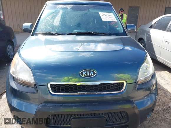 2011 Kia Soul + with VIN KNDJT2A27B7341025, listed as a IAAI auction lot 41885944 with 119,656 mi miles. Bid and sale history available at carsss.com. Image 6.