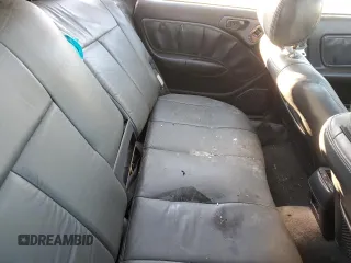 1999 Subaru Legacy Outback z VIN 4S3BG6853X7603582, wystawiony jako Copart lot #42632735 z przebiegiem 183 424 mil mil oraz Szkoda całkowita • Salvage title. Historia ofert i sprzedaży dostępna na DreamBid. Obrazek 10.