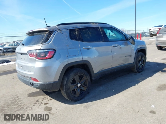 2022 Jeep Compass Latitude with VIN 3C4NJDBB6NT123062, listed as a IAAI auction lot 41770366 with 28,375 mi miles and . Bid and sale history available at DreamBid. Image 4.