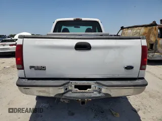 2000 Ford F-250 XL с VIN 1FTNX21F0YED32261, выставлен на аукционе Copart как лот 57243325 с пробегом 306 868 миль миль и Чистый • Clean title. История ставок и продаж доступна на DreamBid. Изображение 6.