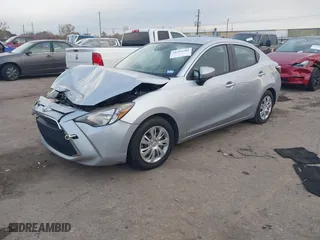 2020 Toyota Yaris Sedan L with VIN 3MYDLBYV9LY708120, listed as a IAAI auction lot 41364389 with 105,925 mi miles. Bid and sale history available at carsss.com. Image 17.