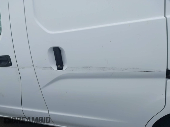 2015 Nissan NV200 SV with VIN 3N6CM0KN0FK728958, listed as a IAAI auction lot 41938350 with 192,240 mi miles. Bid and sale history available at carsss.com. Image 6.