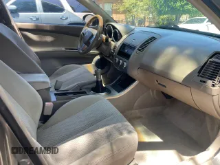 2005 Nissan Altima S z VIN 1N4AL11D55N473427, wystawiony jako Copart lot #62037005 z przebiegiem 120 611 mil mil oraz Czysty tytuł • Clean title. Historia ofert i sprzedaży dostępna na DreamBid. Obrazek 5.