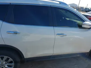 2017 Nissan Rogue SV with VIN KNMAT2MT1HP541640, listed as a IAAI auction lot 41762105 with 105,981 mi miles. Bid and sale history available at carsss.com. Image 13.