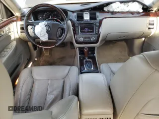 2008 Cadillac DTS 1SC z VIN 1G6KD57Y68U111388, wystawiony jako Copart lot #54204465 z przebiegiem 122 077 mil mil oraz Szkoda całkowita • Salvage title. Historia ofert i sprzedaży dostępna na DreamBid. Obrazek 8.