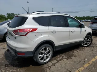 2015 Ford Escape Titanium с VIN 1FMCU9J95FUC87156, выставлен на аукционе Copart как лот 60097165 с пробегом 111 275 миль миль и Списание • Salvage title. История ставок и продаж доступна на DreamBid. Изображение 3.