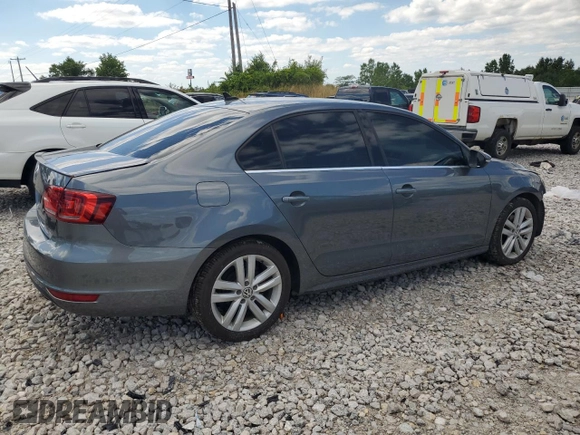 2013 Volkswagen Jetta Autobahn with VIN 3VW4S7AJXDM285818, listed as a Copart auction lot 64452795 with 81,608 mi miles and Clean title. Bid and sale history available at DreamBid. Image 3.