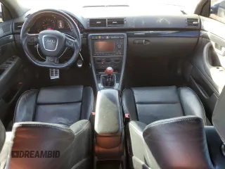 2008 Audi RS 4 z VIN WUADU78E18N901135, wystawiony jako Copart lot #78098074 z przebiegiem 129 435 mil mil oraz Tytuł czysty. Historia ofert i sprzedaży dostępna na DreamBid. Obrazek 8.
