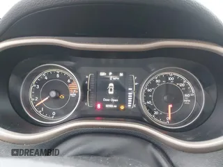 2017 Jeep Cherokee Sport с VIN 1C4PJLABXHW663243, выставлен на аукционе IAAI как лот 42174849 с пробегом 82 480 миль миль и . История ставок и продаж доступна на DreamBid. Изображение 7.