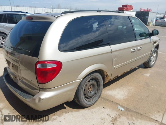 2007 Dodge Grand Caravan SXT with VIN 2D4GP44L57R237947, listed as a IAAI auction lot 42096794 with 257,714 mi miles and . Bid and sale history available at DreamBid. Image 4.