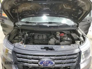 2018 Ford Police Interceptor Utility z VIN 1FM5K8AR2JGC56401, wystawiony jako Copart lot #56989315 z przebiegiem 115 488 mil mil oraz Tytuł czysty. Historia ofert i sprzedaży dostępna na DreamBid. Obrazek 11.