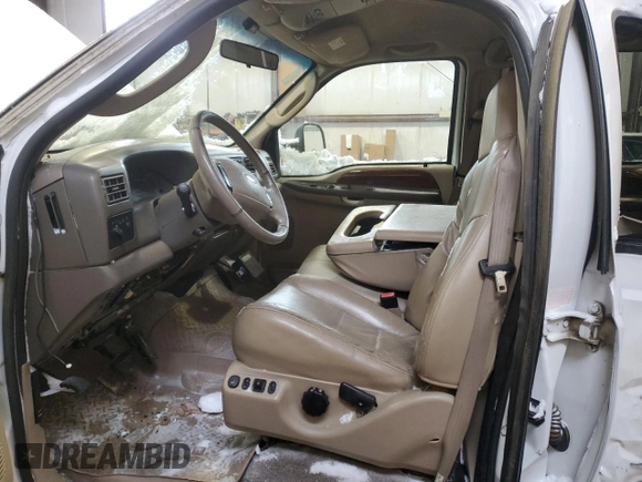 2003 Ford F-350 XL z VIN 1FTSW31P53EC80249, wystawiony jako Copart lot #88161075 z przebiegiem Nie podano mil oraz Nie do naprawy • Non repairable. Historia ofert i sprzedaży dostępna na DreamBid. Obrazek 7.