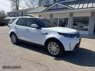 2017 Land Rover Discovery HSE with VIN SALRRBBV7HA045677, listed as a IAAI auction lot 41771888 with 122,284 mi miles. Bid and sale history available at carsss.com. Image 1.
