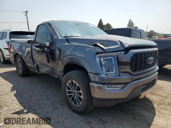 2021 Ford F-150 XL z VIN 1FTMF1E58MKD90530, wystawiony jako Copart lot #61824123 z przebiegiem 5 656 mil mil oraz . Historia ofert i sprzedaży dostępna na DreamBid. Obrazek 4.