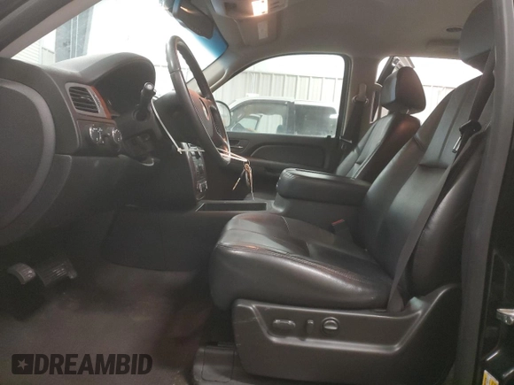 2009 Chevrolet Tahoe 2LT z VIN 1GNFK23079J123191, wystawiony jako Copart lot #42431945 z przebiegiem 57 206 mil mil oraz Czysty tytuł • Clean title. Historia ofert i sprzedaży dostępna na DreamBid. Obrazek 7.