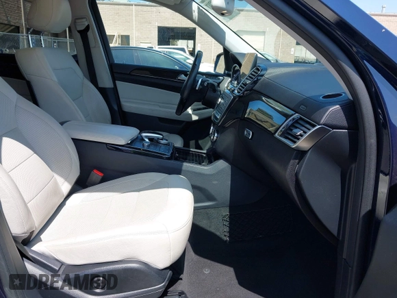 2017 Mercedes-Benz GLS 450 с VIN 4JGDF6EE2HA771293, выставлен на аукционе IAAI как лот 42168217 с пробегом 110 269 миль миль и . История ставок и продаж доступна на DreamBid. Изображение 5.