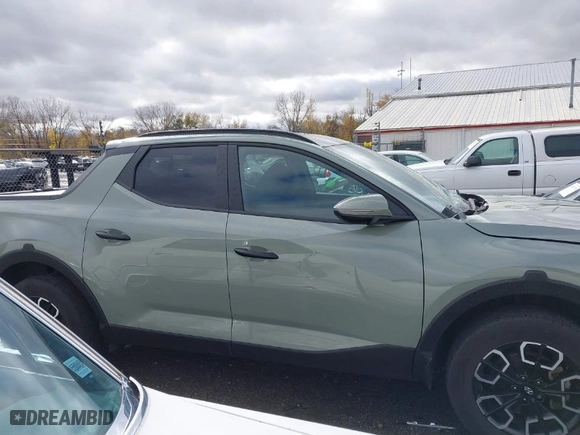 2024 Hyundai Santa Cruz SEL with VIN 5NTJCDAE4RH096164, listed as a IAAI auction lot 40736419 with NaN miles. Bid and sale history available at carsss.com. Image 13.