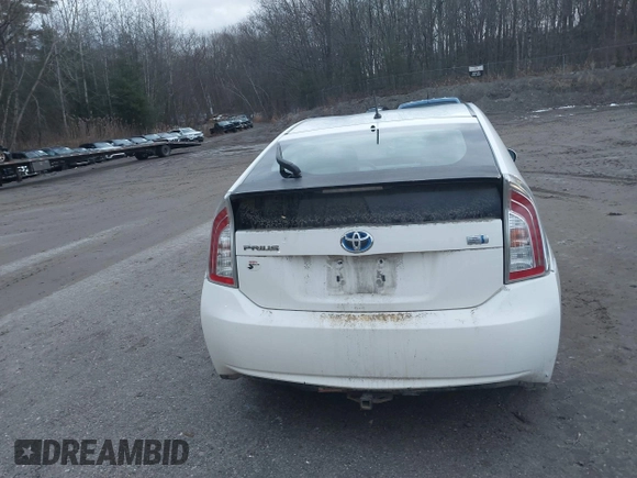 2013 Toyota Prius One with VIN JTDKN3DU9D5597277, listed as a IAAI auction lot 41240243 with 204,658 mi miles and . Bid and sale history available at carsss.com. Image 16.