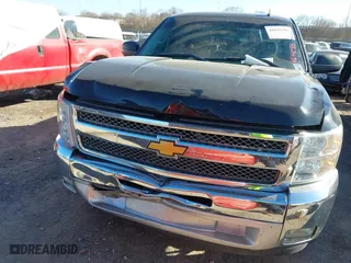 2012 Chevrolet Silverado 1500 LT with VIN 3GCPCSE06CG215957, listed as a IAAI auction lot 41644285 with 140,599 mi miles. Bid and sale history available at carsss.com. Image 12.
