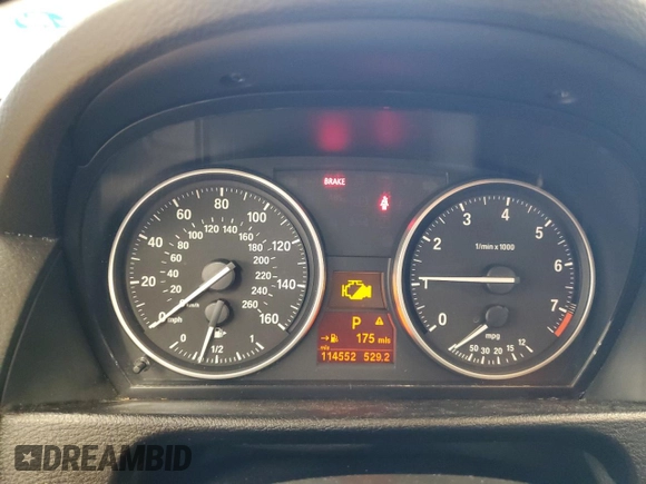 2014 BMW X1 sDrive28i z VIN WBAVM1C52EVW55517, wystawiony jako Copart lot #54991015 z przebiegiem 114 552 mil mil oraz Czysty tytuł • Clean title. Historia ofert i sprzedaży dostępna na DreamBid. Obrazek 9.