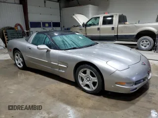 1998 Chevrolet Corvette z VIN 1G1YY22G7W5123221, wystawiony jako Copart lot #48003225 z przebiegiem 159 173 mil mil oraz Czysty tytuł • Clean title. Historia ofert i sprzedaży dostępna na DreamBid. Obrazek 4.