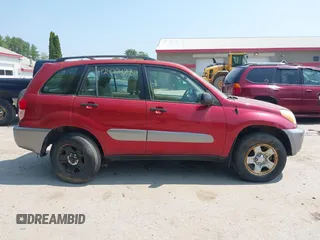2002 Toyota RAV4 z VIN JTEHH20V326043262, wystawiony jako IAAI lot #42420479 z przebiegiem 166 195 mil mil oraz . Historia ofert i sprzedaży dostępna na DreamBid. Obrazek 14.