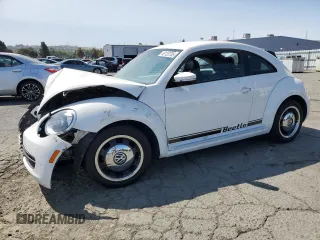 2012 Volkswagen Beetle 2.5L PZEV with VIN 3VWJP7AT0CM621951, listed as a Copart auction lot 62120705 with 102,874 mi miles and Salvage title. Bid and sale history available at DreamBid. Image 1.