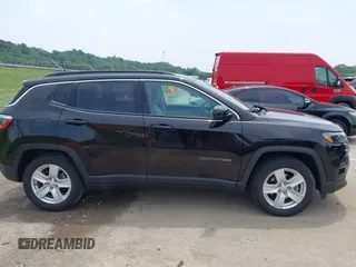 2022 Jeep Compass Latitude with VIN 3C4NJCBB4NT139111, listed as a IAAI auction lot 42380175 with 16,075 mi miles and . Bid and sale history available at DreamBid. Image 13.