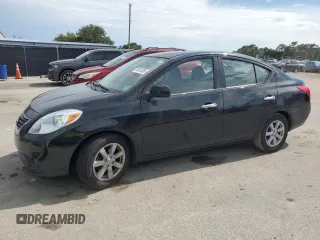 2012 Nissan Versa SV z VIN 3N1CN7AP2CL803597, wystawiony jako Copart lot #65976335 z przebiegiem 98 105 mil mil oraz Nie do naprawy • Non repairable. Historia ofert i sprzedaży dostępna na DreamBid. Obrazek 1.
