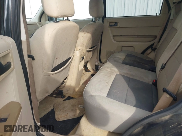2008 Ford Escape XLT with VIN 1FMCU93148KC14236, listed as a IAAI auction lot 41846221 with 187,443 mi miles. Bid and sale history available at carsss.com. Image 8.