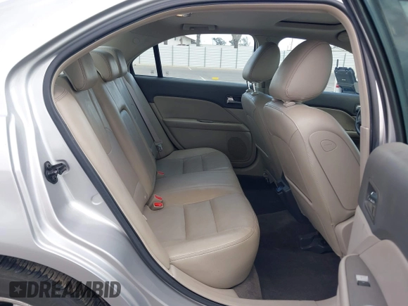 2010 Ford Fusion Hybrid with VIN 3FADP0L37AR261099, listed as a IAAI auction lot 41903543 with 160,070 mi miles. Bid and sale history available at carsss.com. Image 8.