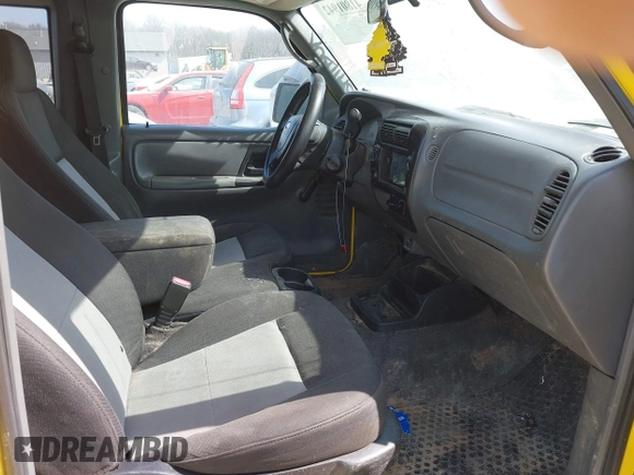 2006 Ford Ranger XL with VIN 1FTZR15E86PA03915, listed as a IAAI auction lot 41801942 with 153,697 mi miles. Bid and sale history available at carsss.com. Image 5.