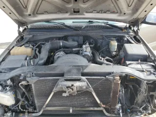 2000 Chevrolet Silverado 1500 with VIN 1GCEC14W8YZ154318, listed as a Copart auction lot 44401375 with 222,405 mi miles and Salvage Title. Bid and sale history available at carsss.com. Image 12.