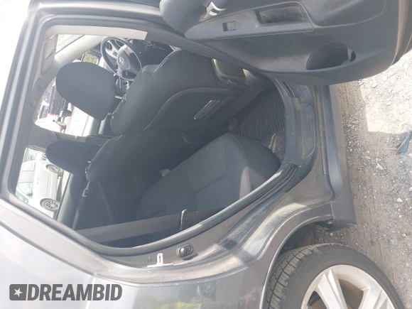 2009 Toyota Matrix S with VIN 2T1KE40E49C026519, listed as a IAAI auction lot 42743489 with 240,243 mi miles and . Bid and sale history available at DreamBid. Image 8.