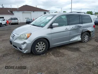 2010 Honda Odyssey EX z VIN 5FNRL3H44AB101312, wystawiony jako IAAI lot #42264744 z przebiegiem 173 917 mil mil oraz . Historia ofert i sprzedaży dostępna na DreamBid. Obrazek 18.