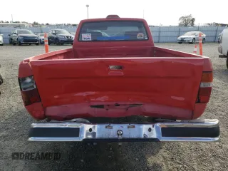 1994 Toyota Pickup z VIN 4TARN81A5RZ171295, wystawiony jako Copart lot #46826295 z przebiegiem 346 964 mil mil oraz Szkoda całkowita • Salvage title. Historia ofert i sprzedaży dostępna na DreamBid. Obrazek 6.