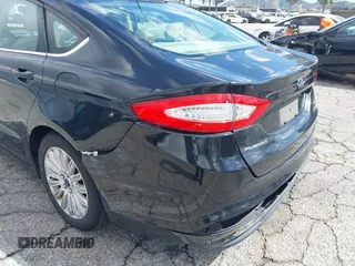 2015 Ford Fusion SE Hybrid with VIN 3FA6P0LU7FR199065, listed as a IAAI auction lot 41944181 with 197,020 mi miles. Bid and sale history available at carsss.com. Image 17.