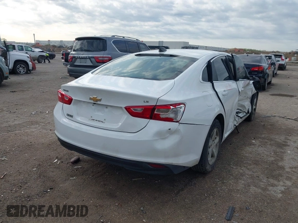 2016 Chevrolet Malibu LS z VIN 1G1ZB5ST6GF303726, wystawiony jako IAAI lot #41914748 z przebiegiem 159 416 mil mil oraz . Historia ofert i sprzedaży dostępna na DreamBid. Obrazek 4.