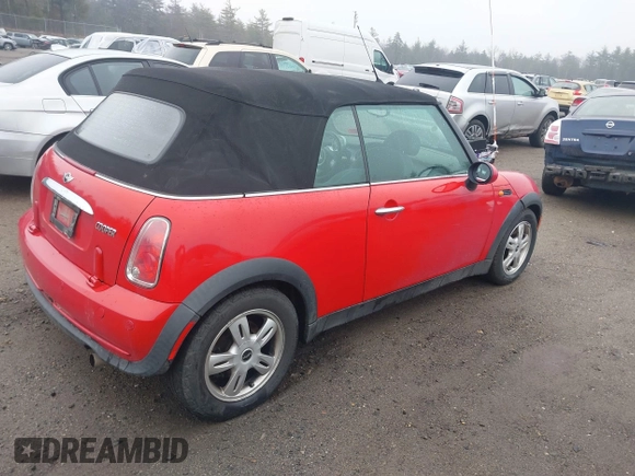 2008 MINI Convertible z VIN WMWRF33558TF67376, wystawiony jako IAAI lot #41923409 z przebiegiem 150 268 mil mil oraz . Historia ofert i sprzedaży dostępna na DreamBid. Obrazek 4.
