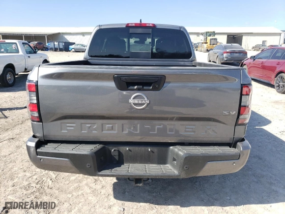 2024 Nissan Frontier SV with VIN 1N6ED1EJ5RN617375, listed as a Copart auction lot 43917035 with 27,090 mi miles and Salvage Title. Bid and sale history available at carsss.com. Image 6.