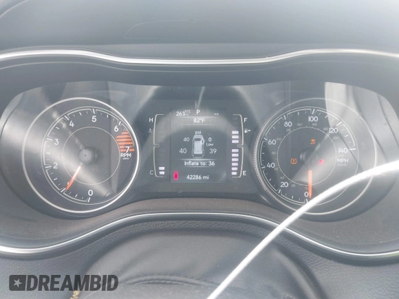2019 Jeep Cherokee Latitude with VIN 1C4PJLCB7KD114583, listed as a IAAI auction lot 41908161 with 42,286 mi miles. Bid and sale history available at carsss.com. Image 7.