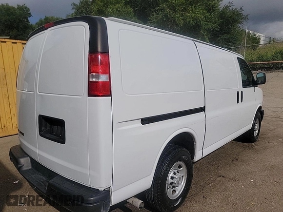 2022 Chevrolet Express Cargo z VIN 1GCWGAFP2N1259705, wystawiony jako IAAI lot #42558312 z przebiegiem 64 969 mil mil oraz . Historia ofert i sprzedaży dostępna na DreamBid. Obrazek 17.